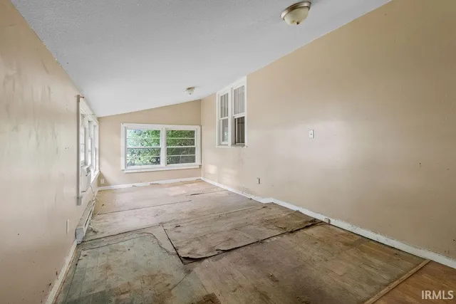 $117,500 | 314 Jay Street, Rochester, IN 46975