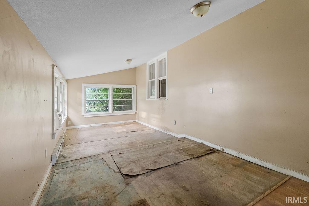 314 Jay Street Rochester, IN 46975 - Photo 28 of 36