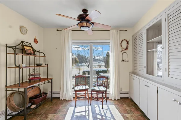 $575,000 | 3 Lake Park Road, Urbana, IL 61802