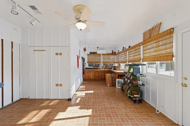 $625,000 | 3 Lake Park Road, Urbana, IL 61802