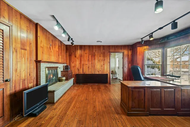 $625,000 | 3 Lake Park Road, Urbana, IL 61802