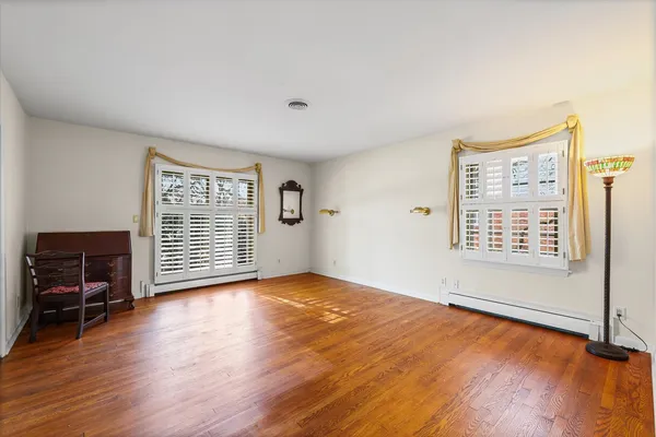 $575,000 | 3 Lake Park Road, Urbana, IL 61802
