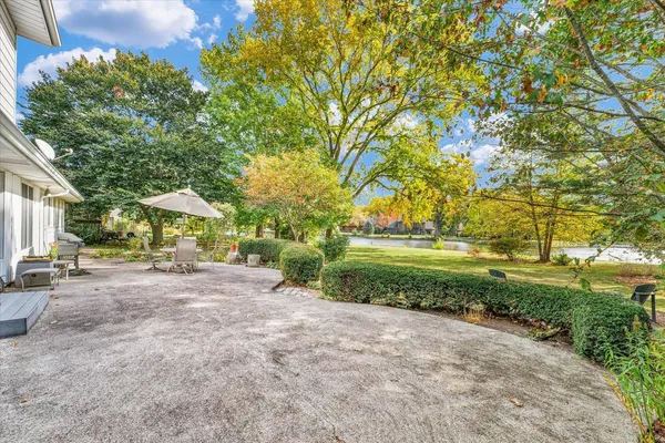 $575,000 | 3 Lake Park Road, Urbana, IL 61802