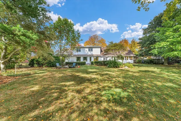 $575,000 | 3 Lake Park Road, Urbana, IL 61802