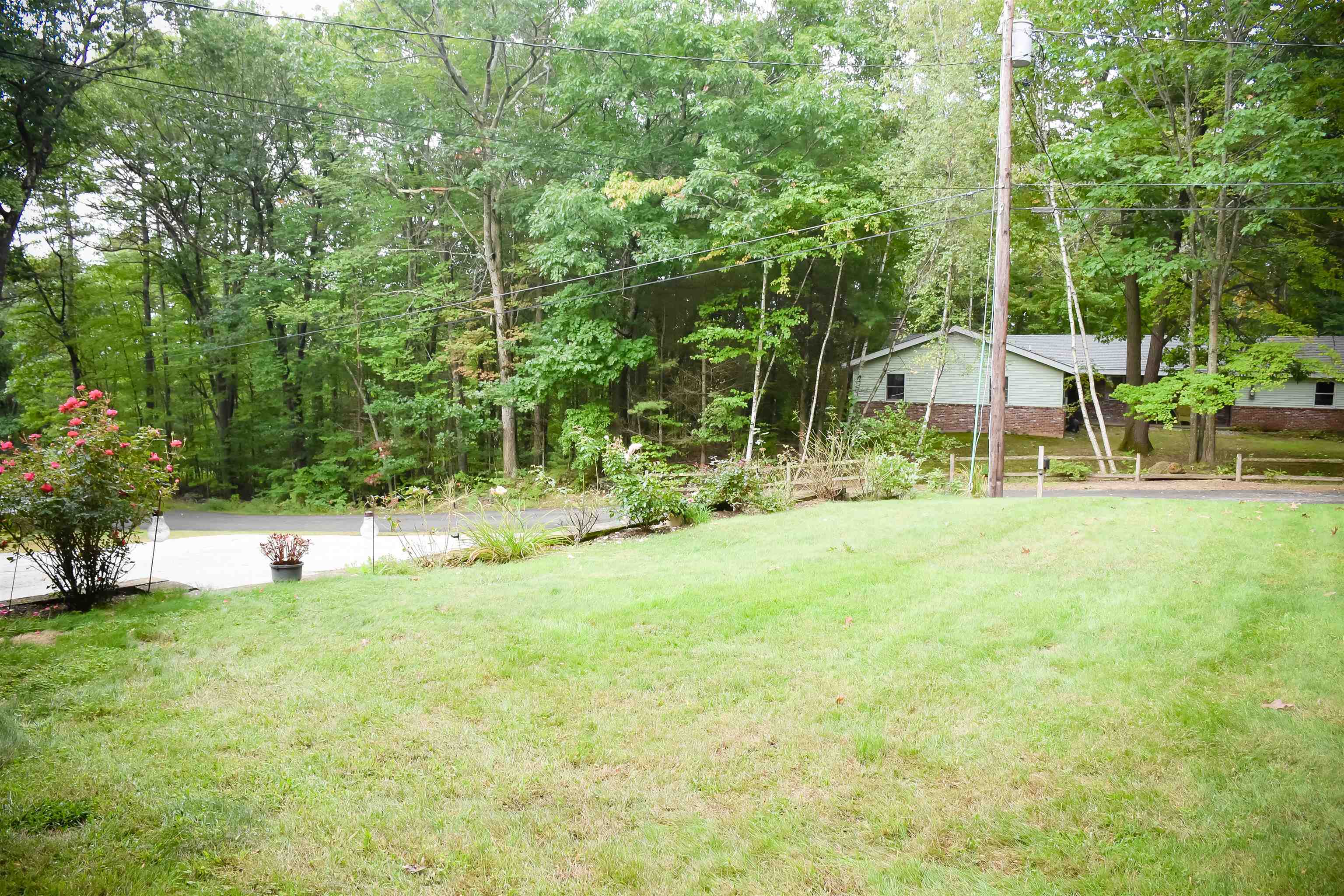 22 Vaughn Road Bow, NH 03304 - Photo 28 of 34