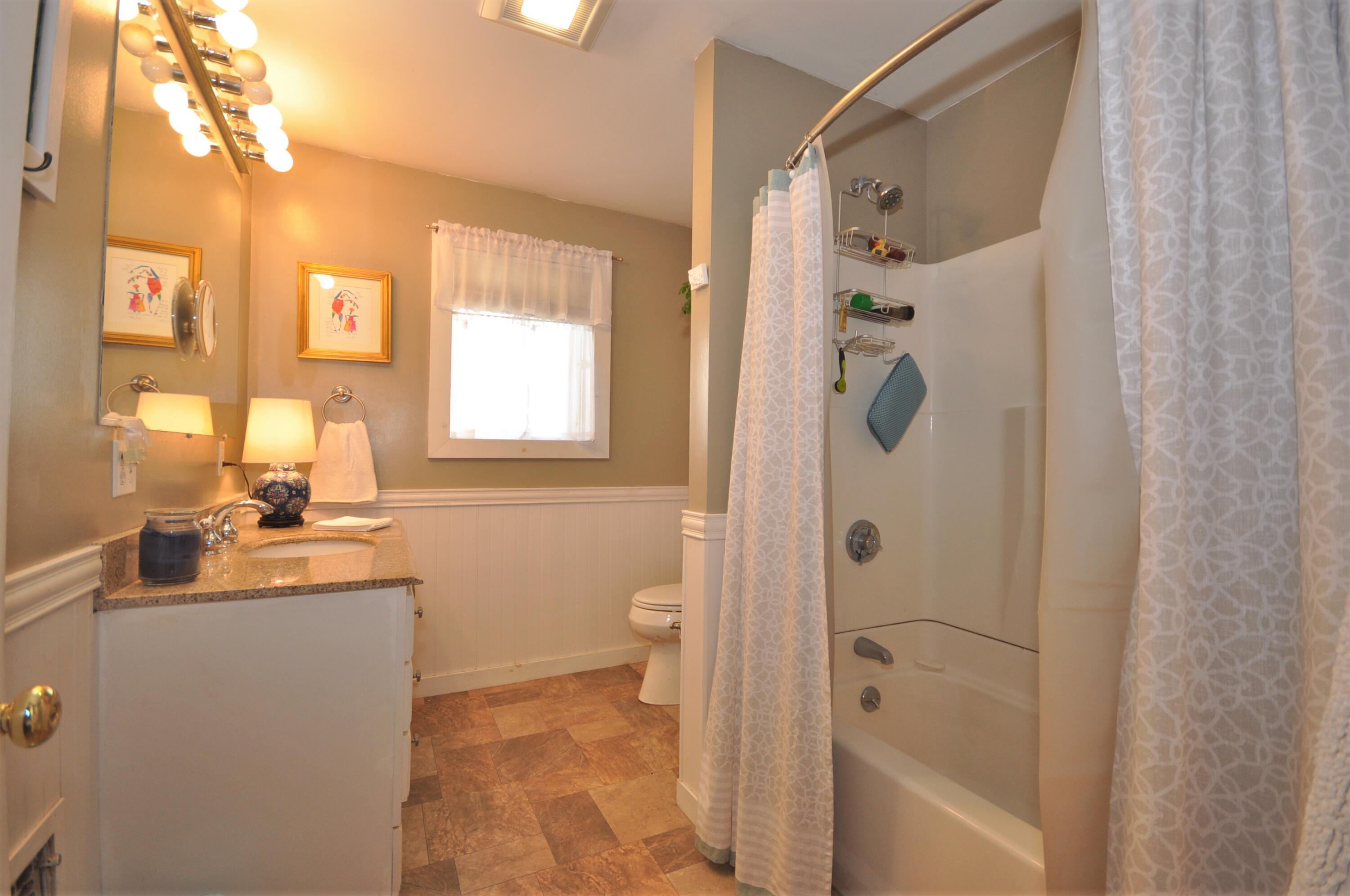 85 Norway Road Bangor, ME 04401 - Photo 19 of 46 DSC_0487