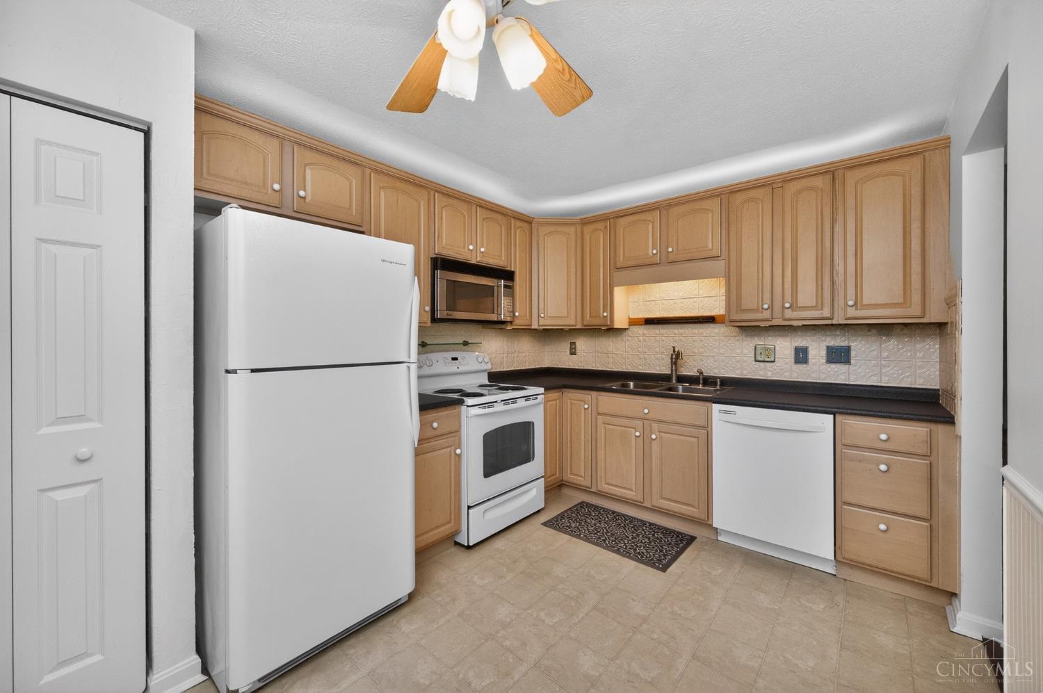 6355 Corbly Road, Unit 4 Cincinnati, OH 45230 - Photo 17 of 43