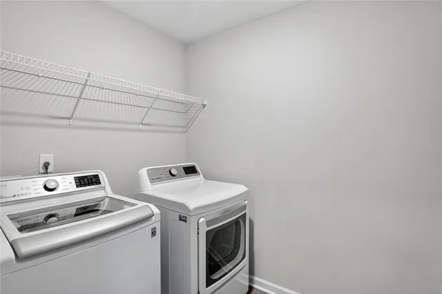 $398,500 | 1553 Spring Hollow Way, Stone Mountain, GA 30083