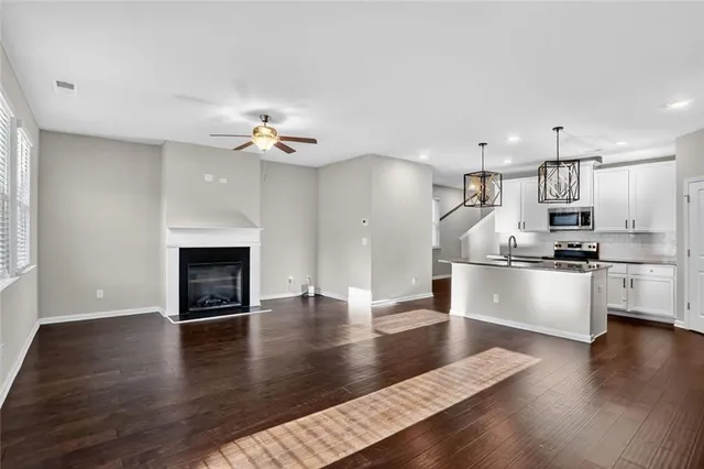 $398,500 | 1553 Spring Hollow Way, Stone Mountain, GA 30083