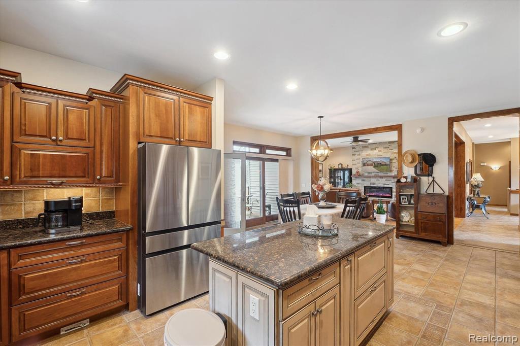 5167 Hunters Ridge Holly, MI 48442 - Photo 16 of 63