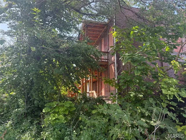 $70,000 | 4726 Kensington Place, St. Louis, MO 63108