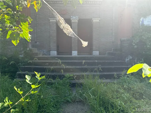 $70,000 | 4726 Kensington Place, St. Louis, MO 63108