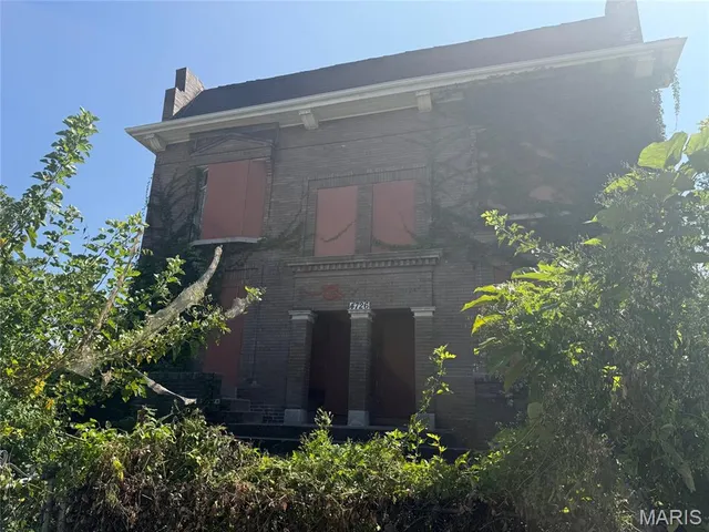 $70,000 | 4726 Kensington Place, St. Louis, MO 63108