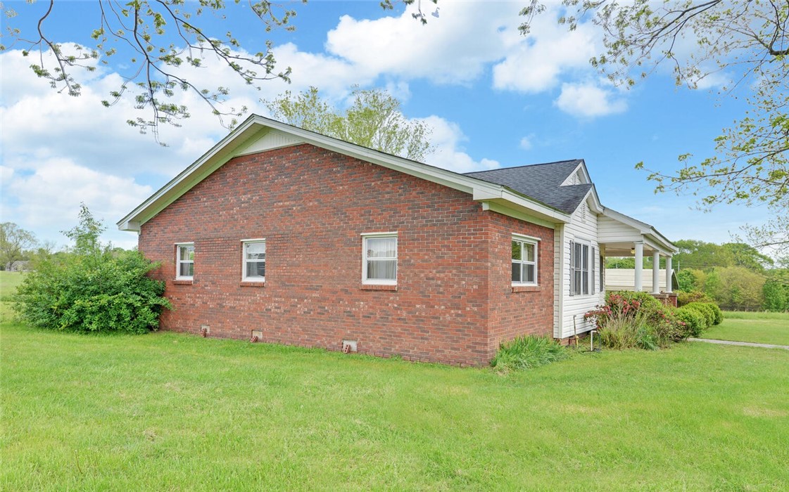 481 Bill Miller Road Lavonia, GA 30553 - Photo 36 of 44 Gallery Image 36