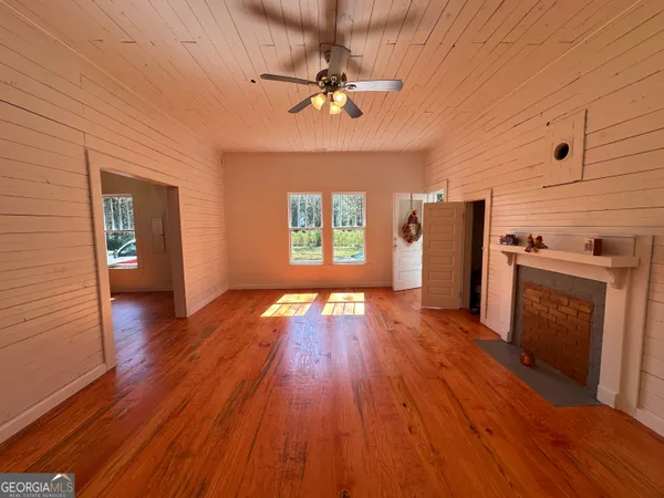 $1,600 | 1318 Lincolnton Highway, Elberton, GA 30635