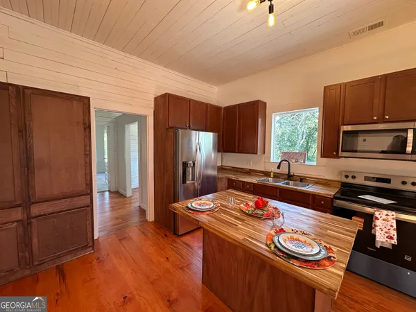 $1,600 | 1318 Lincolnton Highway, Elberton, GA 30635