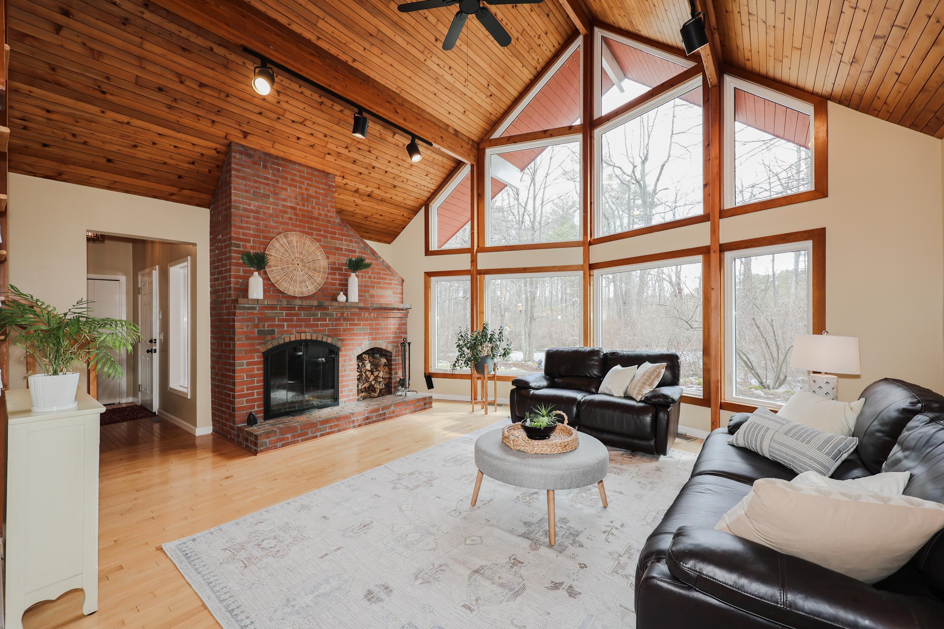 60 Grey Rock Road Bedford, NH 03110 - Photo 4 of 40 Gallery Image 4