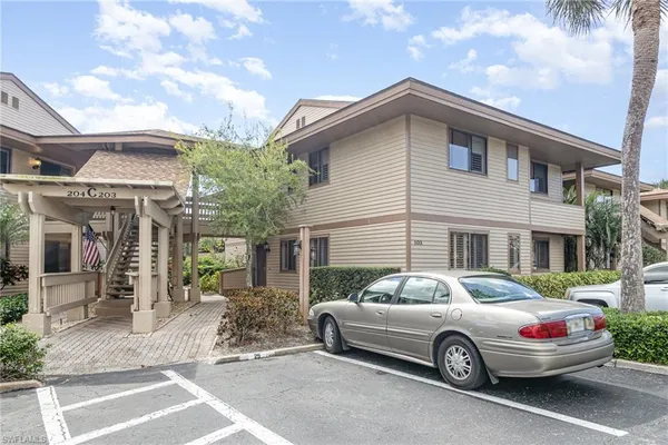 $2,200 | 64 4th Street, Unit C103, Bonita Springs, FL 34134