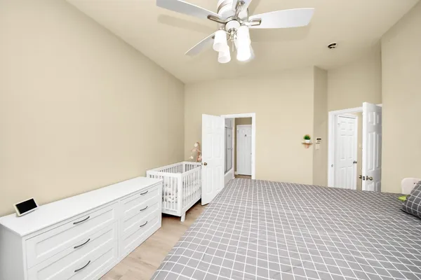 $1,950 | 10342 Solitaire Circle, Houston, TX 77070