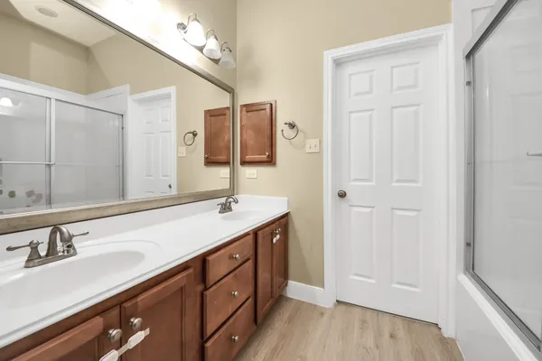 $1,950 | 10342 Solitaire Circle, Houston, TX 77070