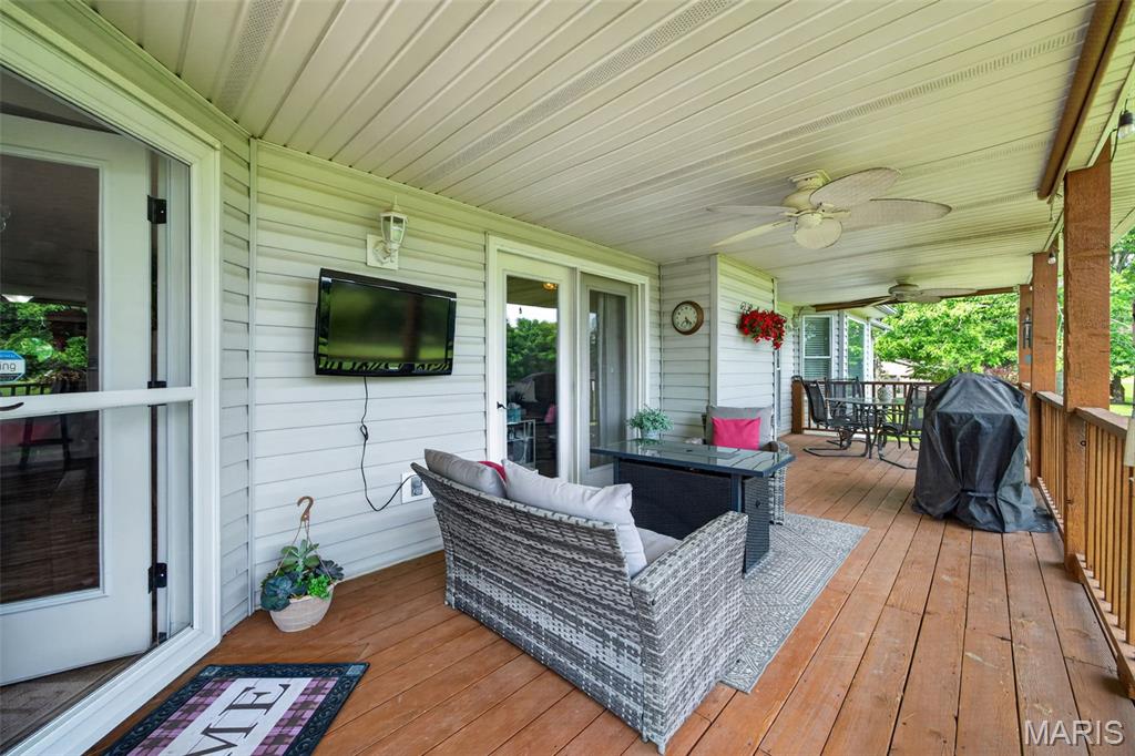 4075 Hwy D Defiance, MO 63341 - Photo 55 of 87