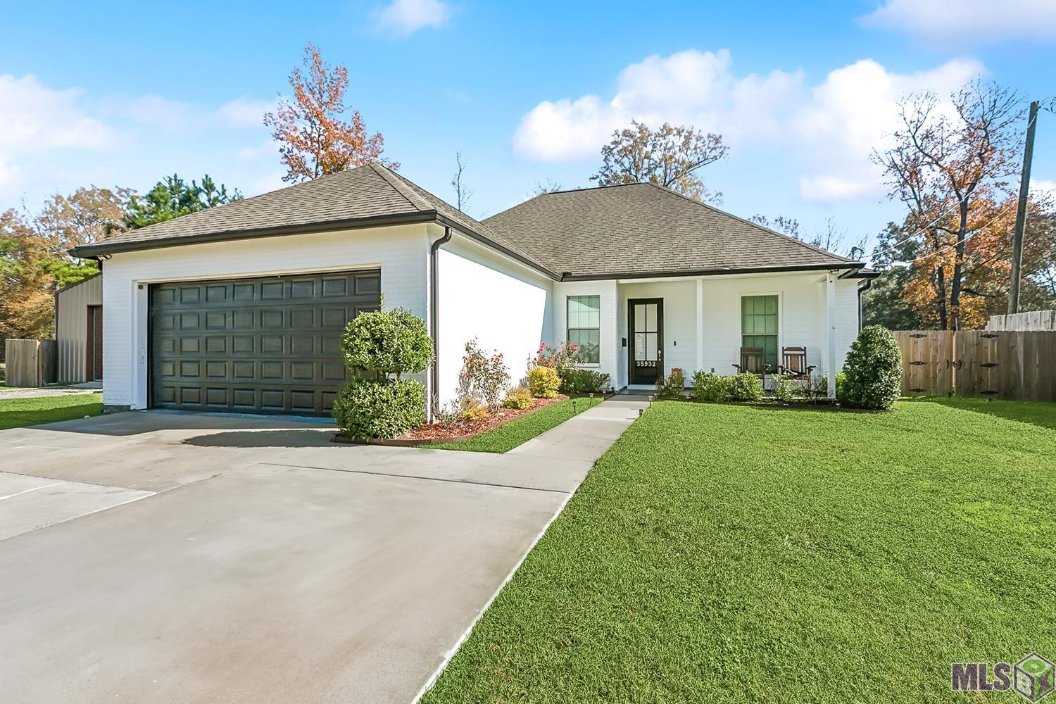 35932 Cane Market Road Denham Springs, LA 70706 - Photo 2 of 15