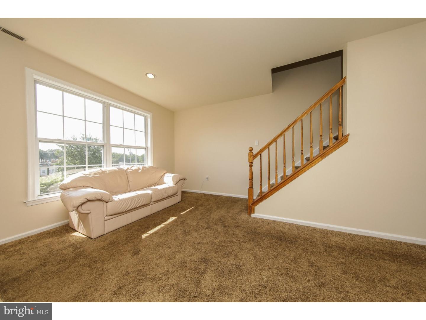553 Edge Hill Road Glenside, PA 19038 - Photo 5 of 24 Living Room