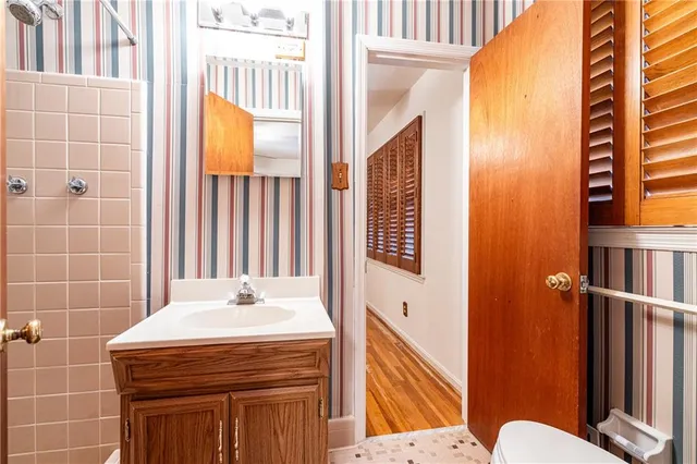 $2,650 | 216 Thomas Circle, Roswell, GA 30075