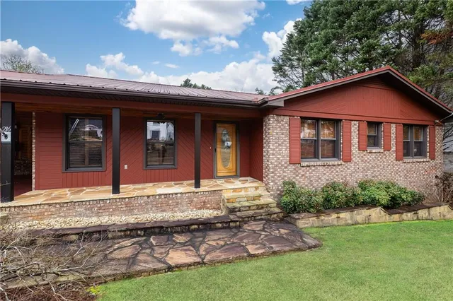 $2,650 | 216 Thomas Circle, Roswell, GA 30075