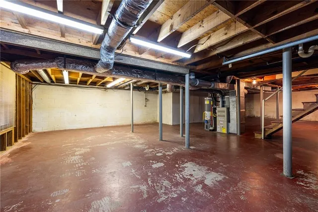 $2,650 | 216 Thomas Circle, Roswell, GA 30075