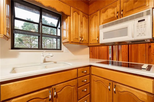 $2,650 | 216 Thomas Circle, Roswell, GA 30075