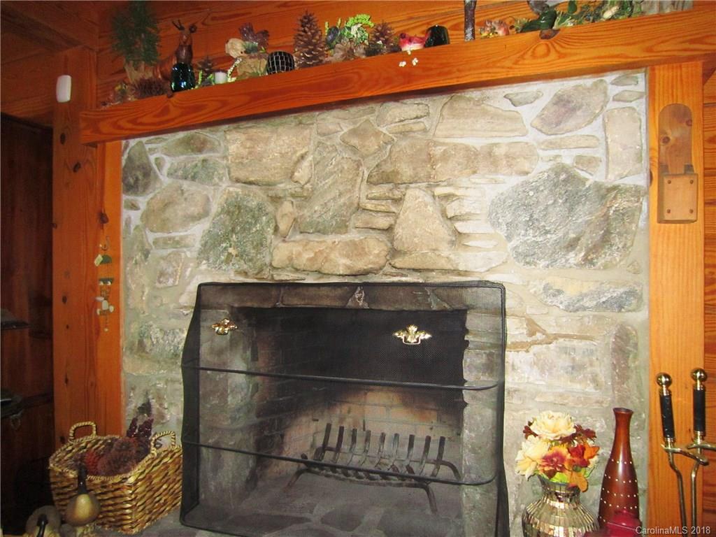 1364 Spring Brook Waynesville, NC 28786 - Photo 4 of 36