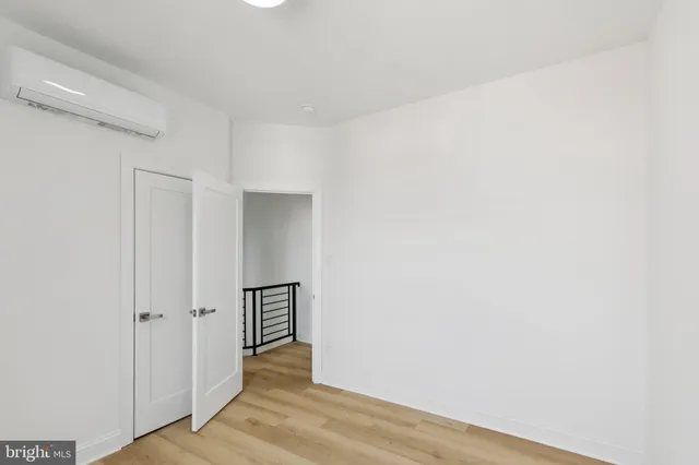 $399,000 | 137 Manheim Street, Philadelphia, PA 19144