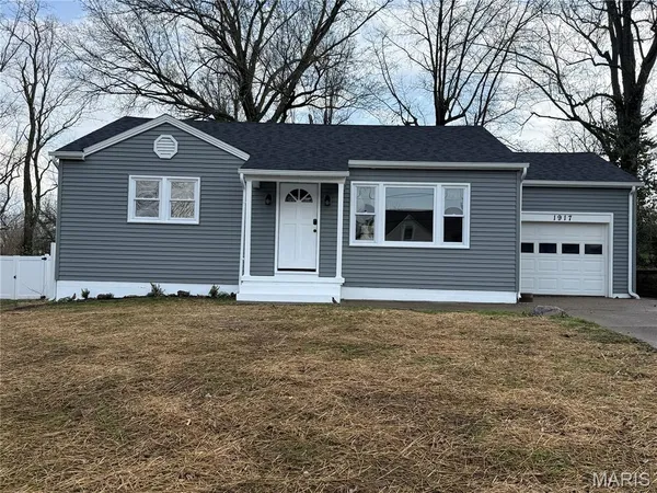 $249,000 | 1917 Stuart Street, Hannibal, MO 63401