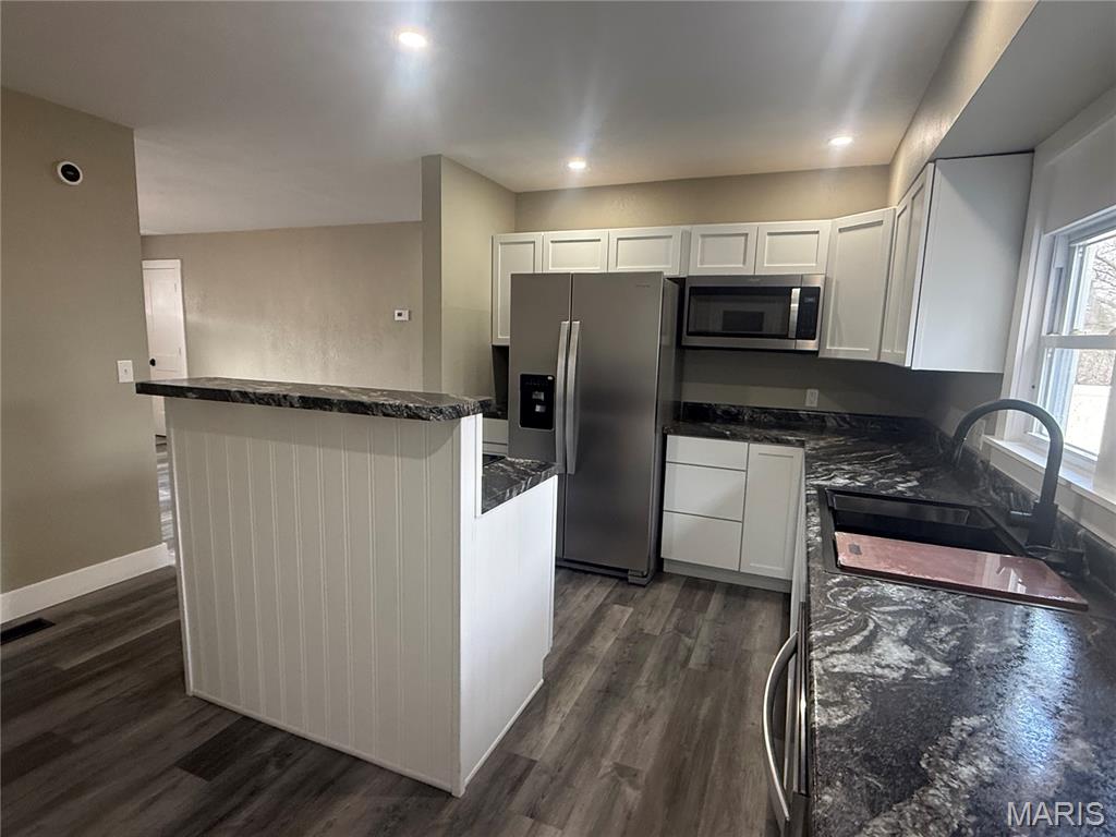 1917 Stuart Street Hannibal, MO 63401 - Photo 4 of 26