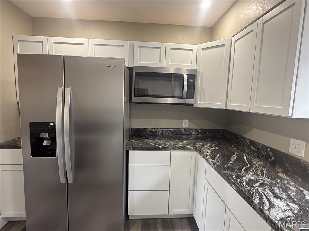 1917 Stuart Street Hannibal, MO 63401 - Photo 8 of 26