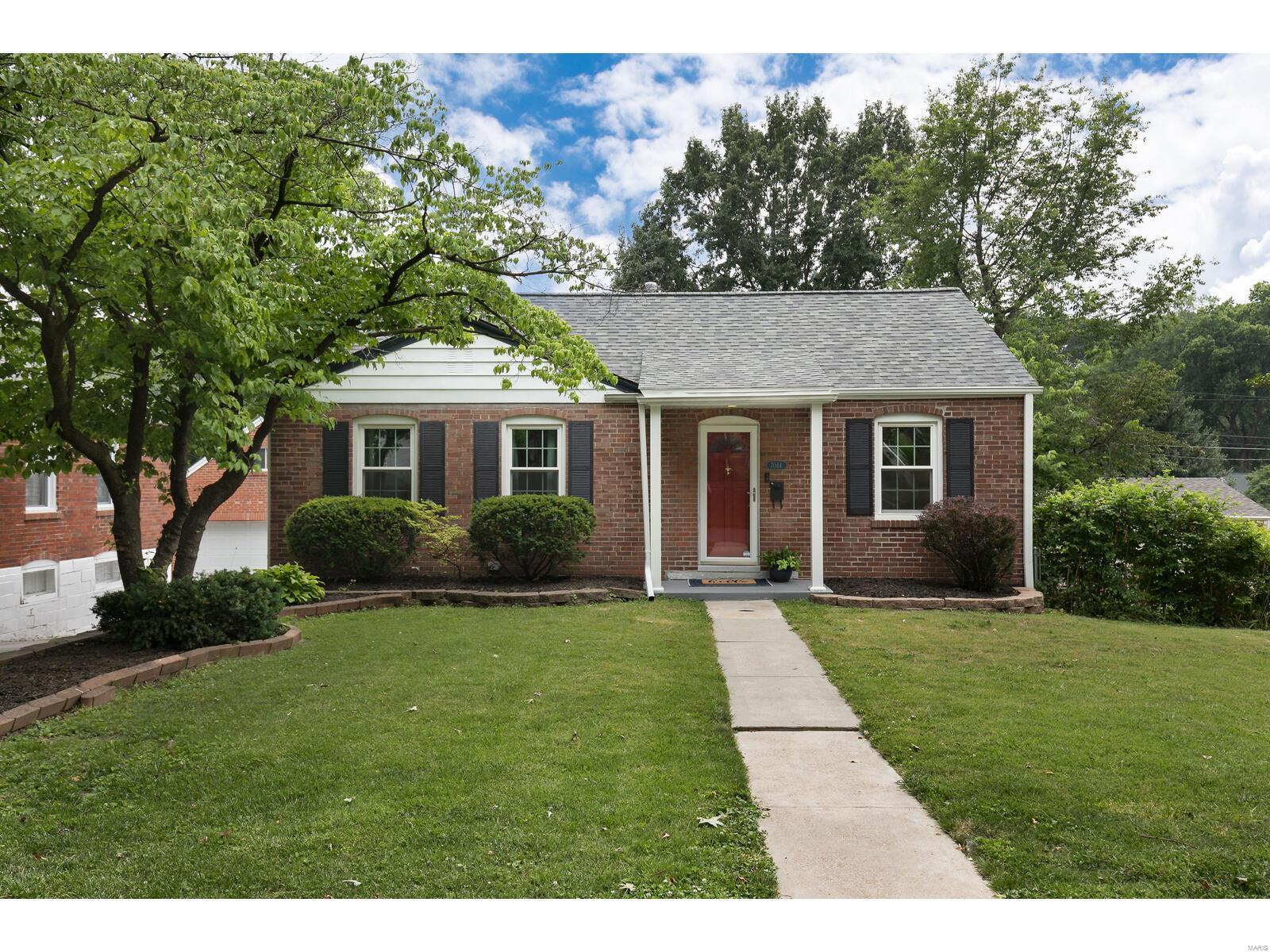 7044 Rhodes Drive St. Louis, MO 63123 - Photo 1 of 22 Gallery Image 1