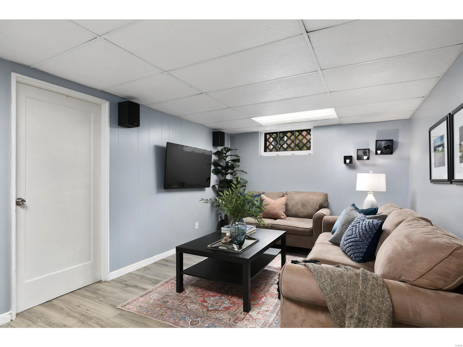 7044 Rhodes Drive St. Louis, MO 63123 - Photo 16 of 22 Gallery Image 16