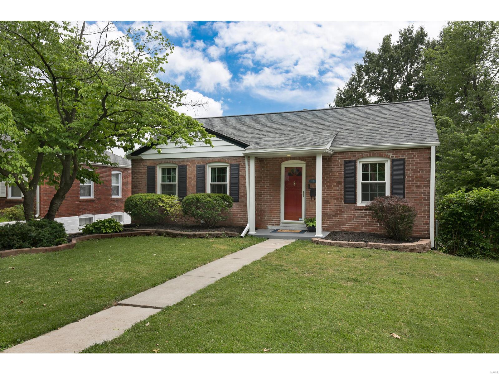 7044 Rhodes Drive St. Louis, MO 63123 - Photo 2 of 22 Gallery Image 2
