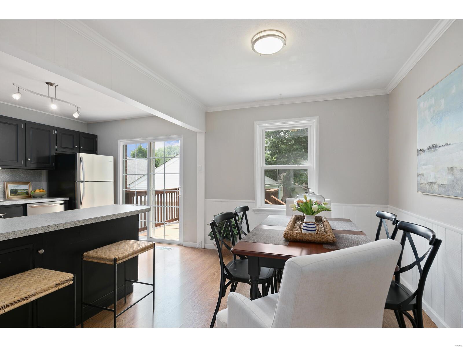 7044 Rhodes Drive St. Louis, MO 63123 - Photo 6 of 22 Gallery Image 6