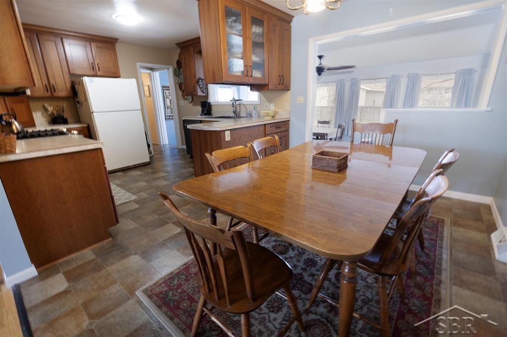 3801 McKeith Road Midland, MI 48642 - Photo 8 of 38 50169141-9f802e30-4680-4428-8169-c85797f851c8.JPG