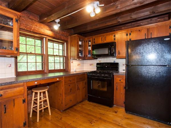 48 Old Grafton Road Upton, MA 01568 - Photo 9 of 30 Gallery Image 9
