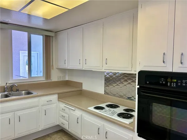 $2,300 | 748 Avenida Majorca, Unit N, Laguna Woods, CA 92637