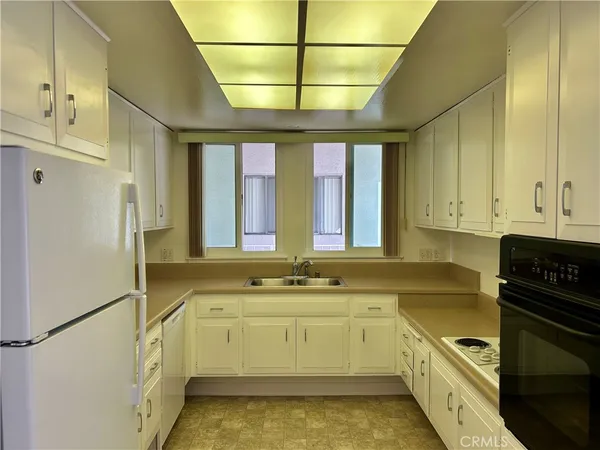 $2,300 | 748 Avenida Majorca, Unit N, Laguna Woods, CA 92637