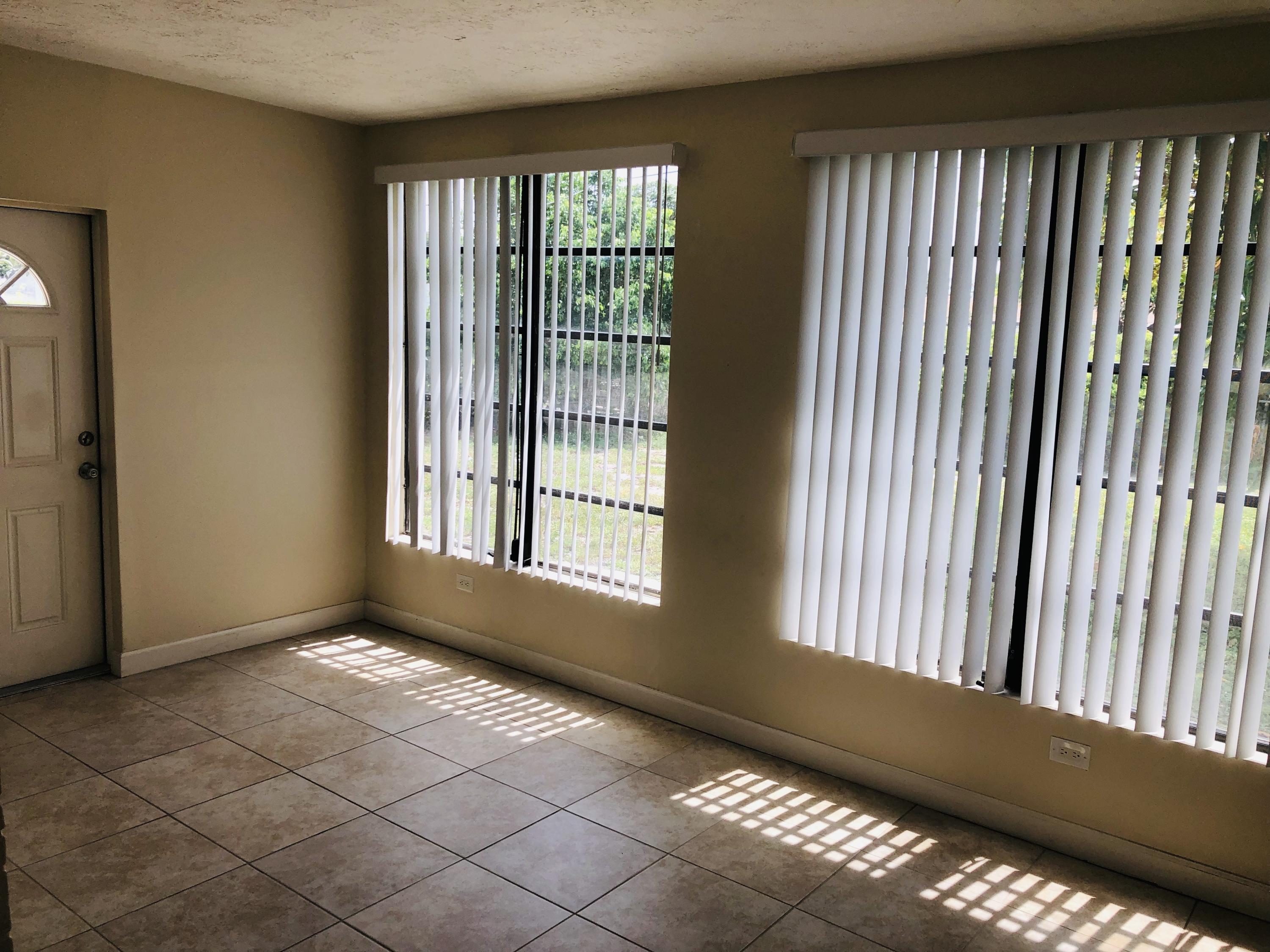 1280 Southwest 6th Way Deerfield Beach, FL 33441 - Photo 10 of 12 IMG_9501