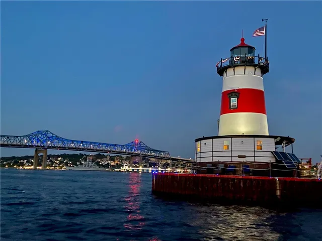 $895,000 | 1 Taunton River, Somerset, RI 02726