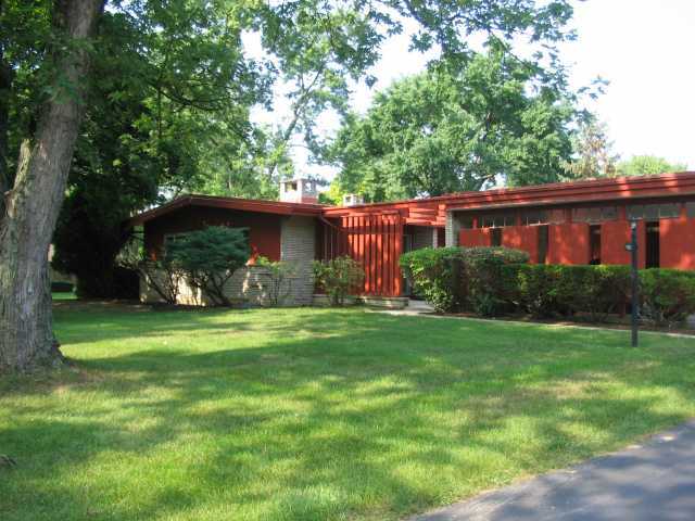 4081 Mountview Road Columbus, OH 43220 - Photo 2 of 10