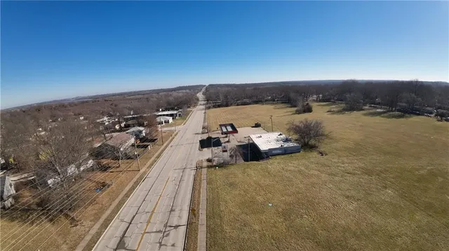 $699,000 | 7905 High Grove Road, Grandview, MO 64030