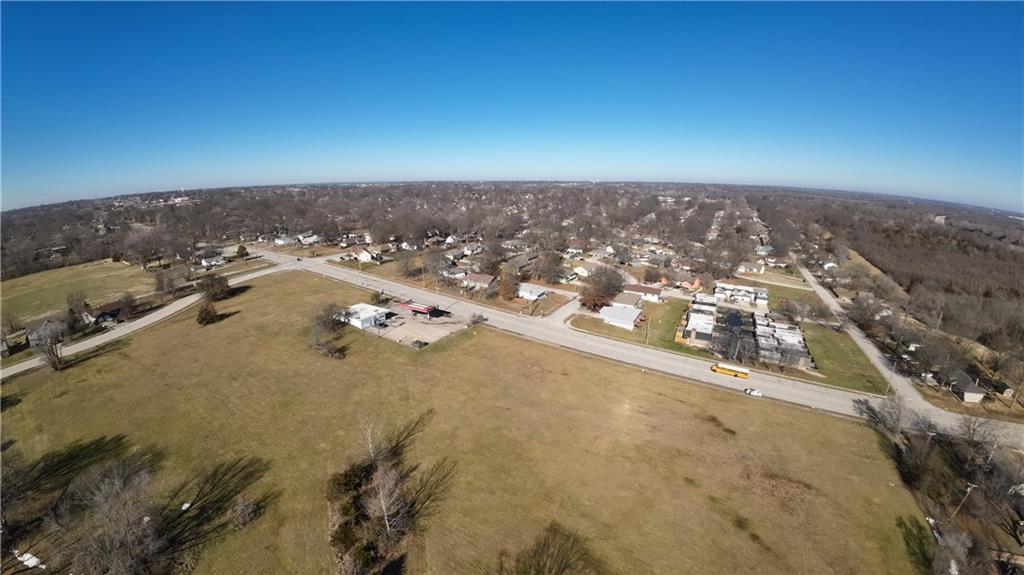 7905 High Grove Road Grandview, MO 64030 - Photo 5 of 24