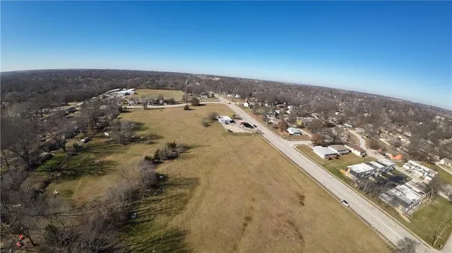 $699,000 | 7905 High Grove Road, Grandview, MO 64030